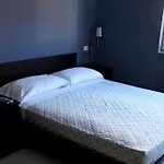 Sauro Hotel 2*